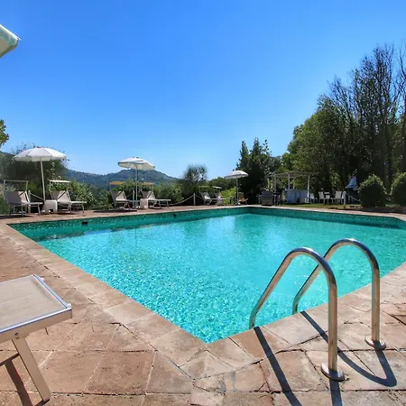Picturesque Holiday In With Pool