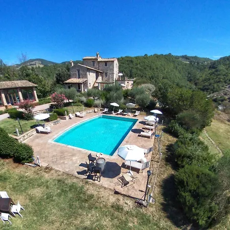 Picturesque Holiday In With Pool Holiday home *